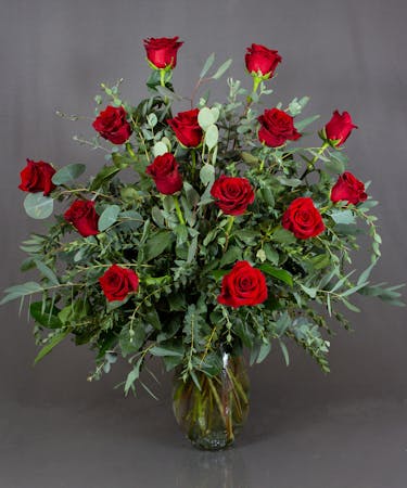 12 Roses Hand Delivered Floral Arrangements Beneva Flowers Sarasota Florida Florist 34238
